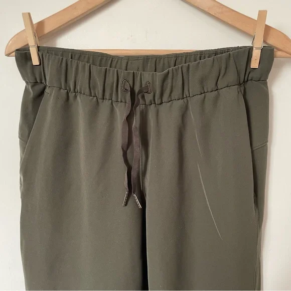 Lululemon On the Fly Jogger Dark Olive Size 6 - Picture 8 of 10
